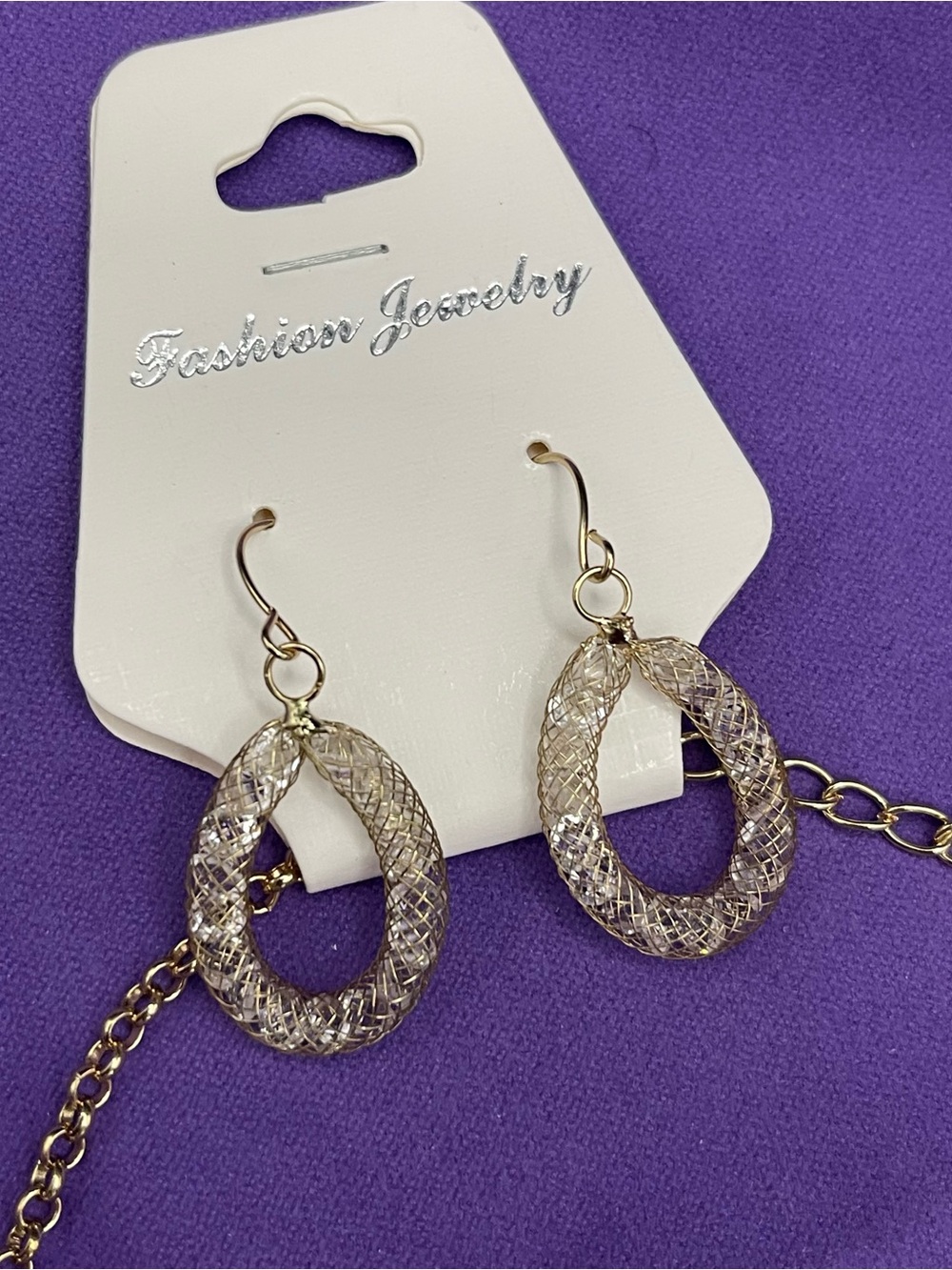 NWT Pretty Mesh Gold- tone Necklace and Earrings 18” with 3” extender - Picture 6 of 9